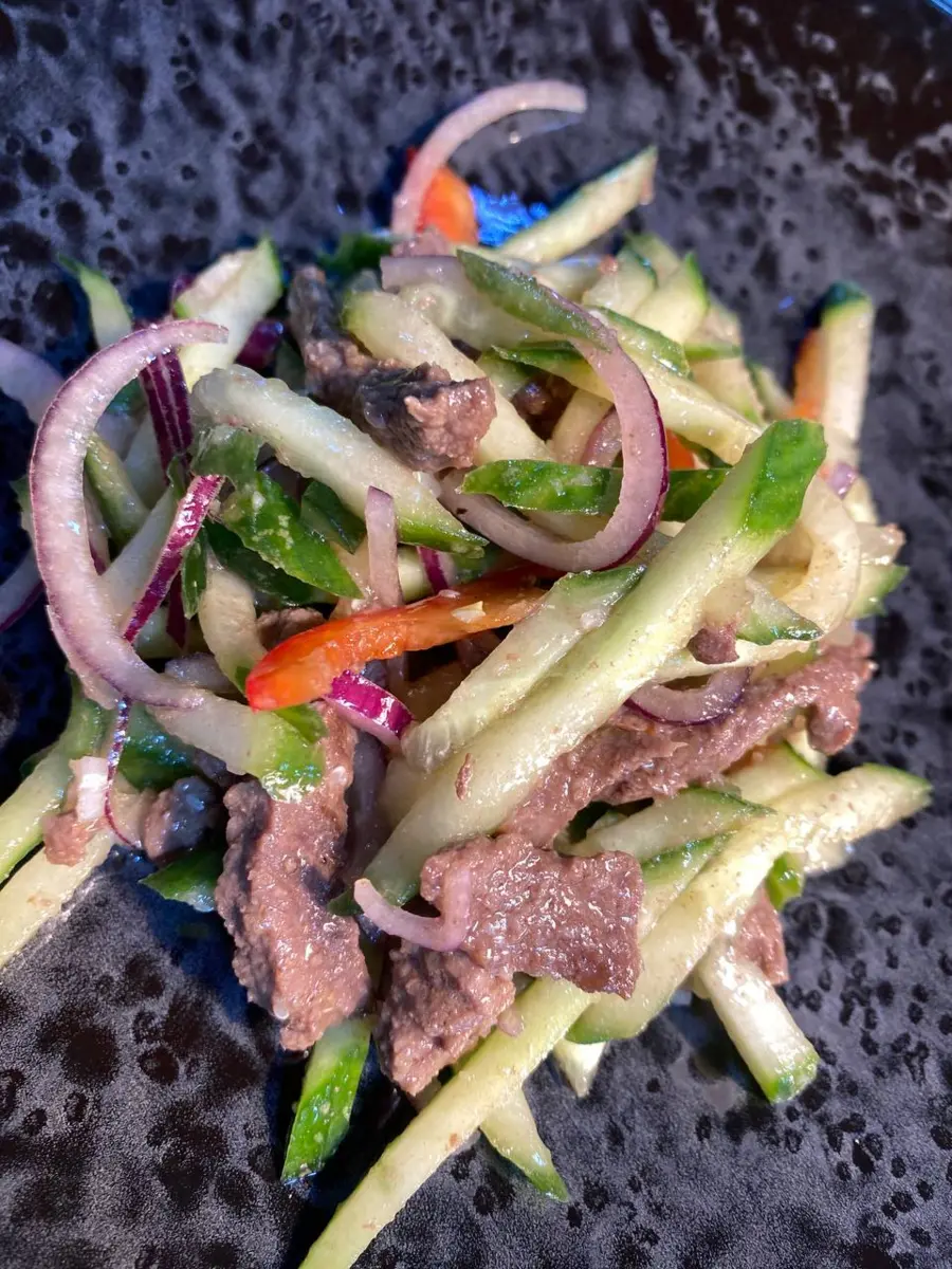 Салат из огурцов с мясом по-корейски, 100 г