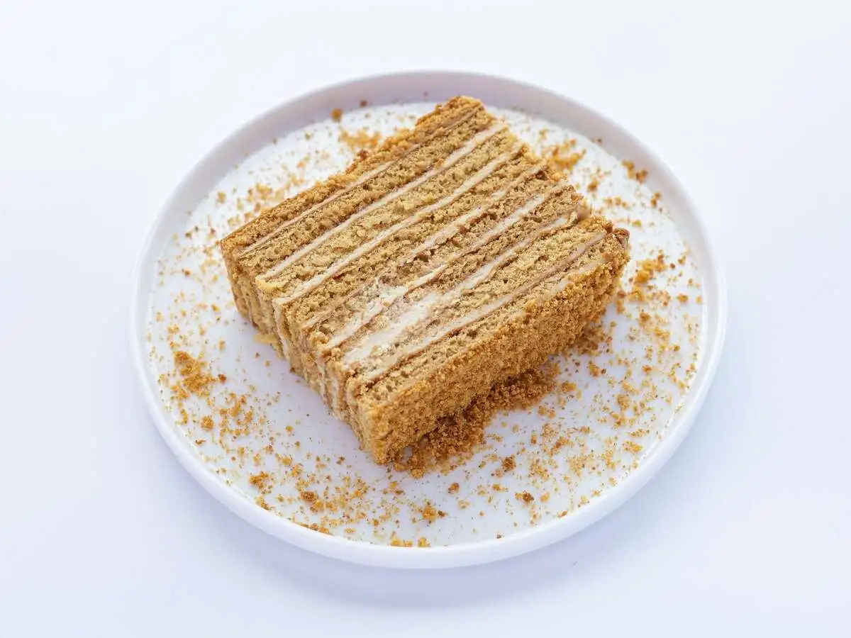 Карамельный медовик