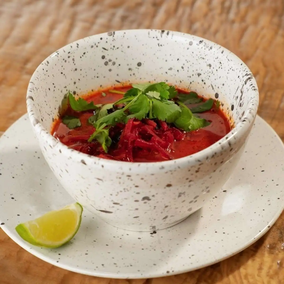 Борщ том-ям