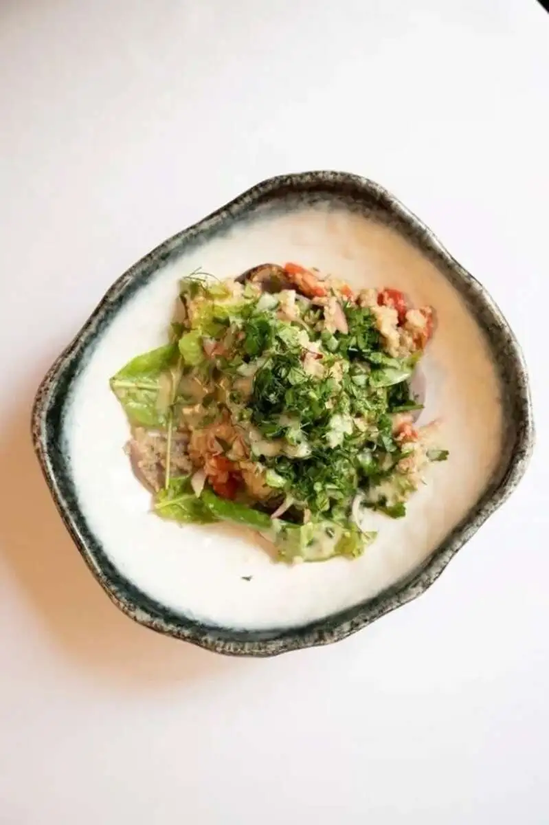 САЛАТ С ПЕЧЕНЫМИ ОВОЩАМИ И КИНОА