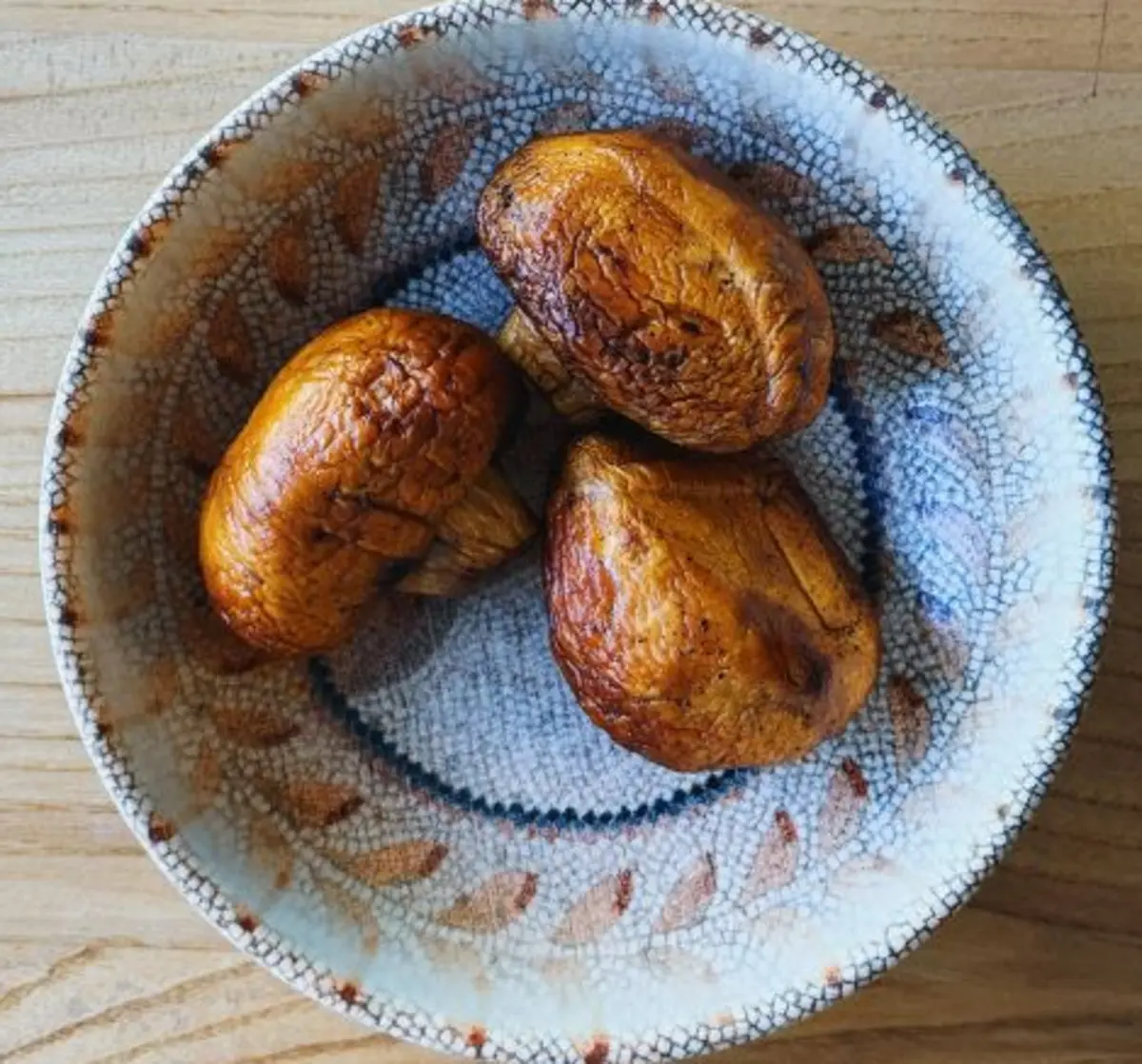 ШАМПИНЬОНЫ НА УГЛЯХ 100 ГР