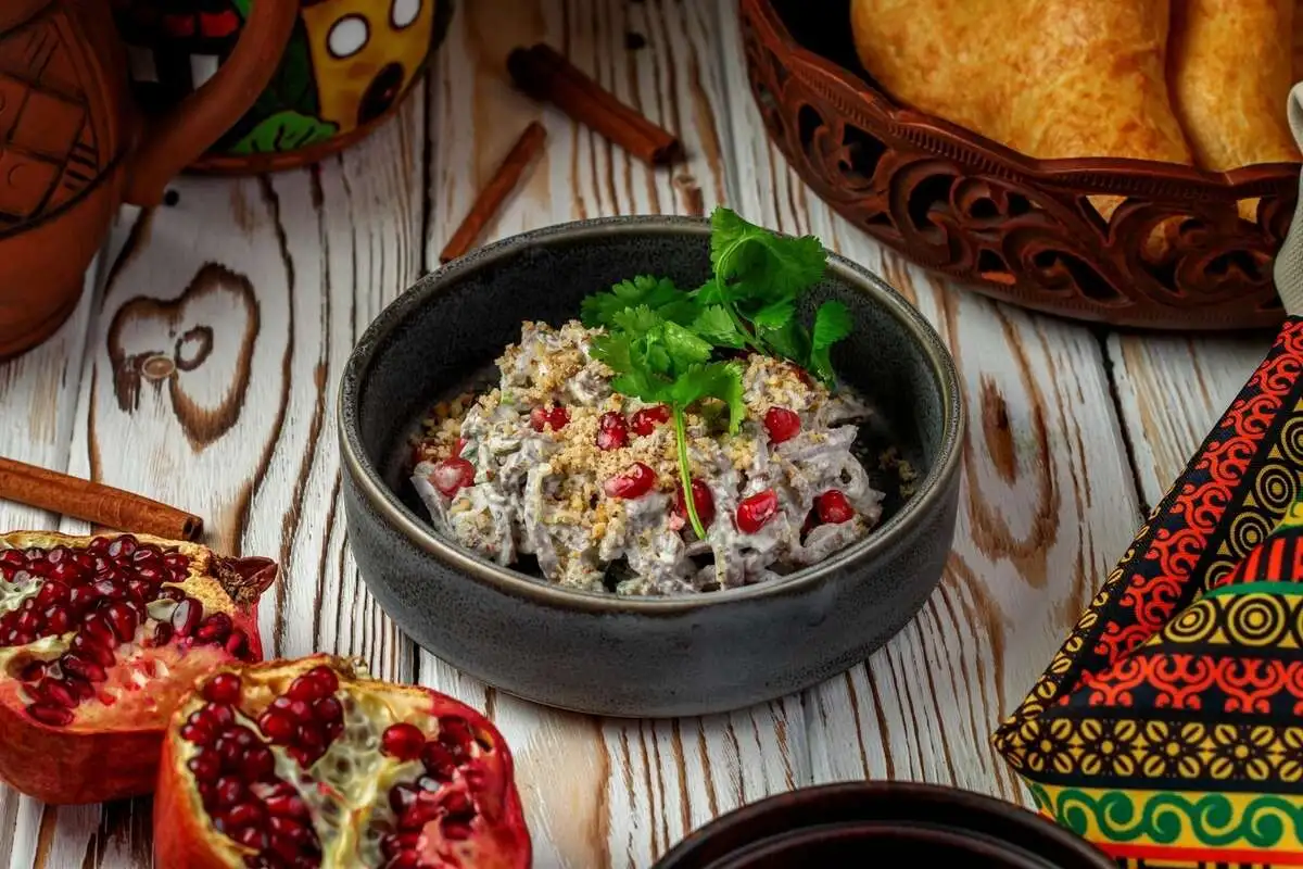 Телятина в соусе цахтон