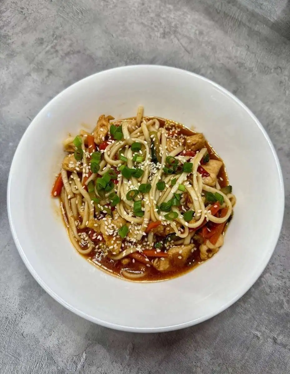 Удон с курицей