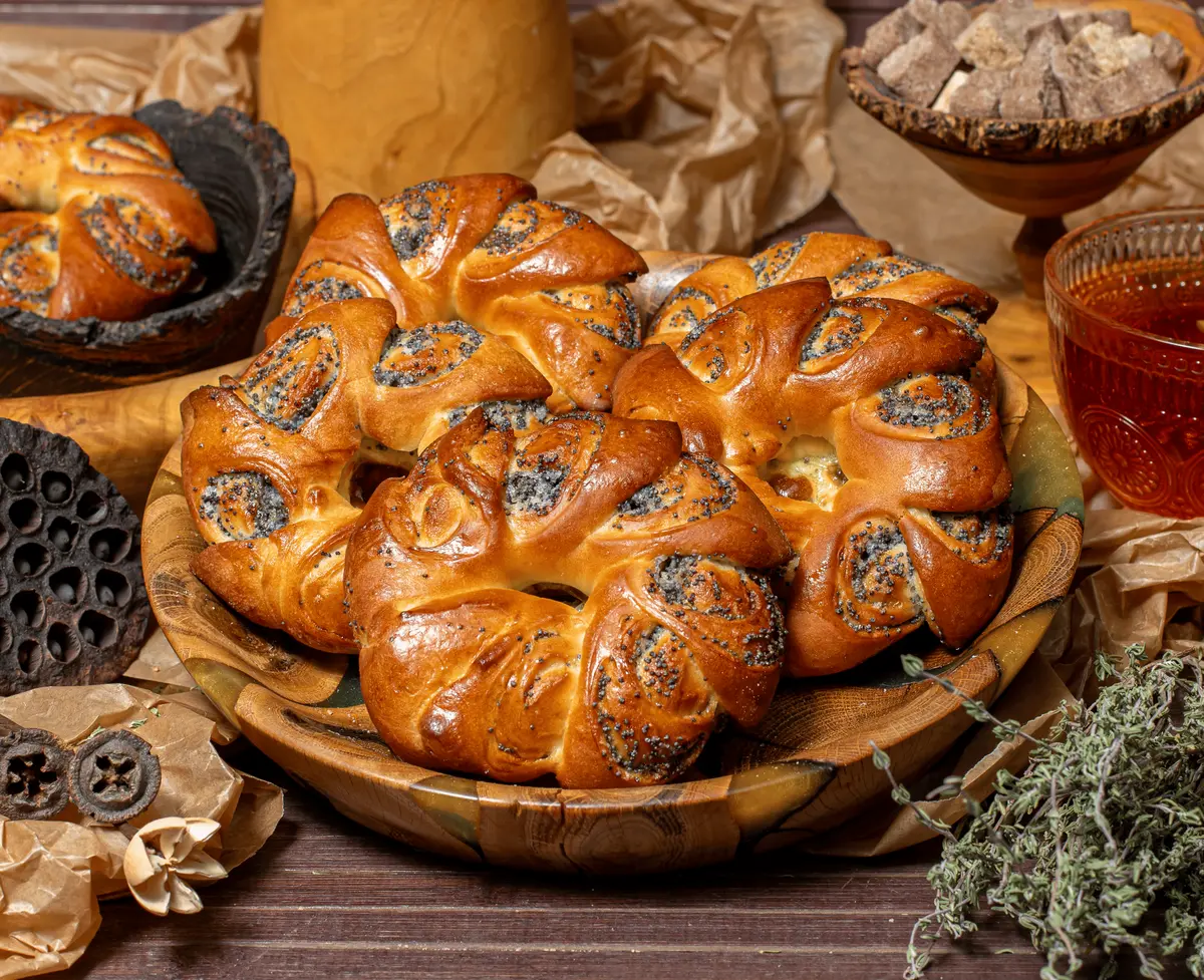 Булочки с маком