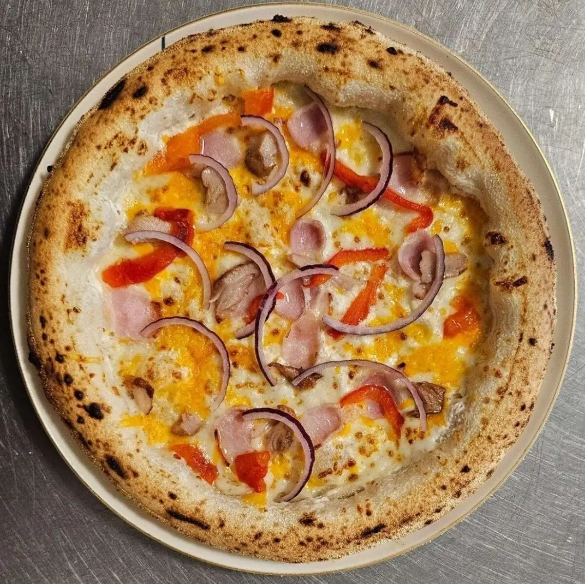 Пицца с цыпленком и беконом 30см