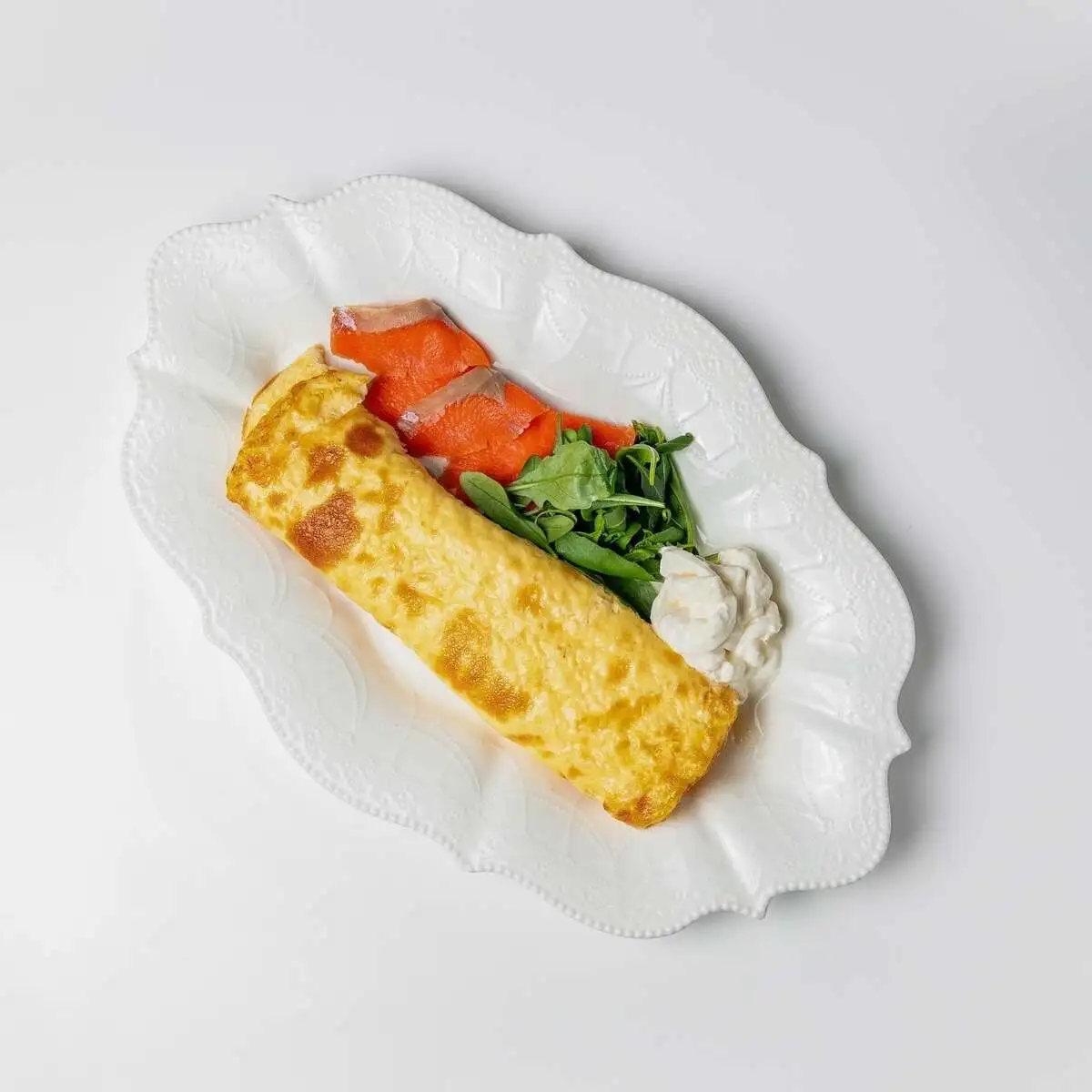 Омлет с лососем и страчателлой 