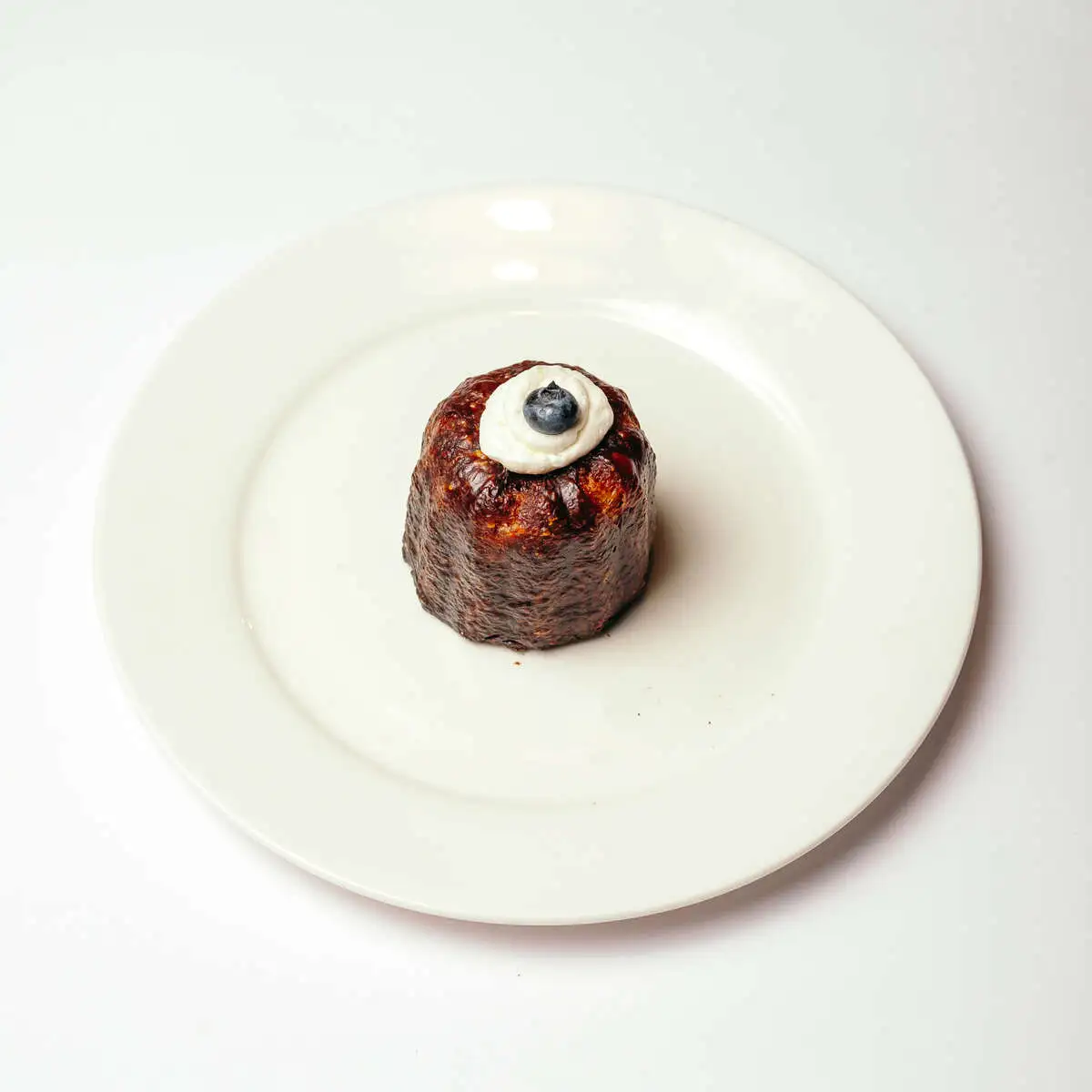 Канеле ягодный