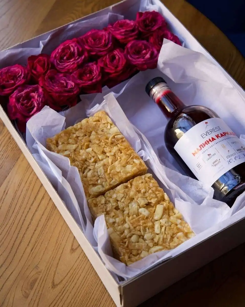 Набор 8 марта чак чак