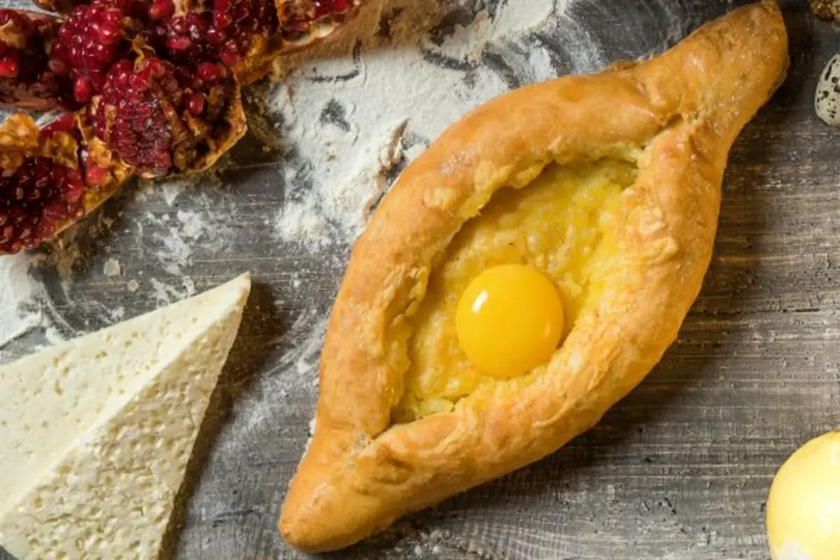 Хачапури по-аджарски*