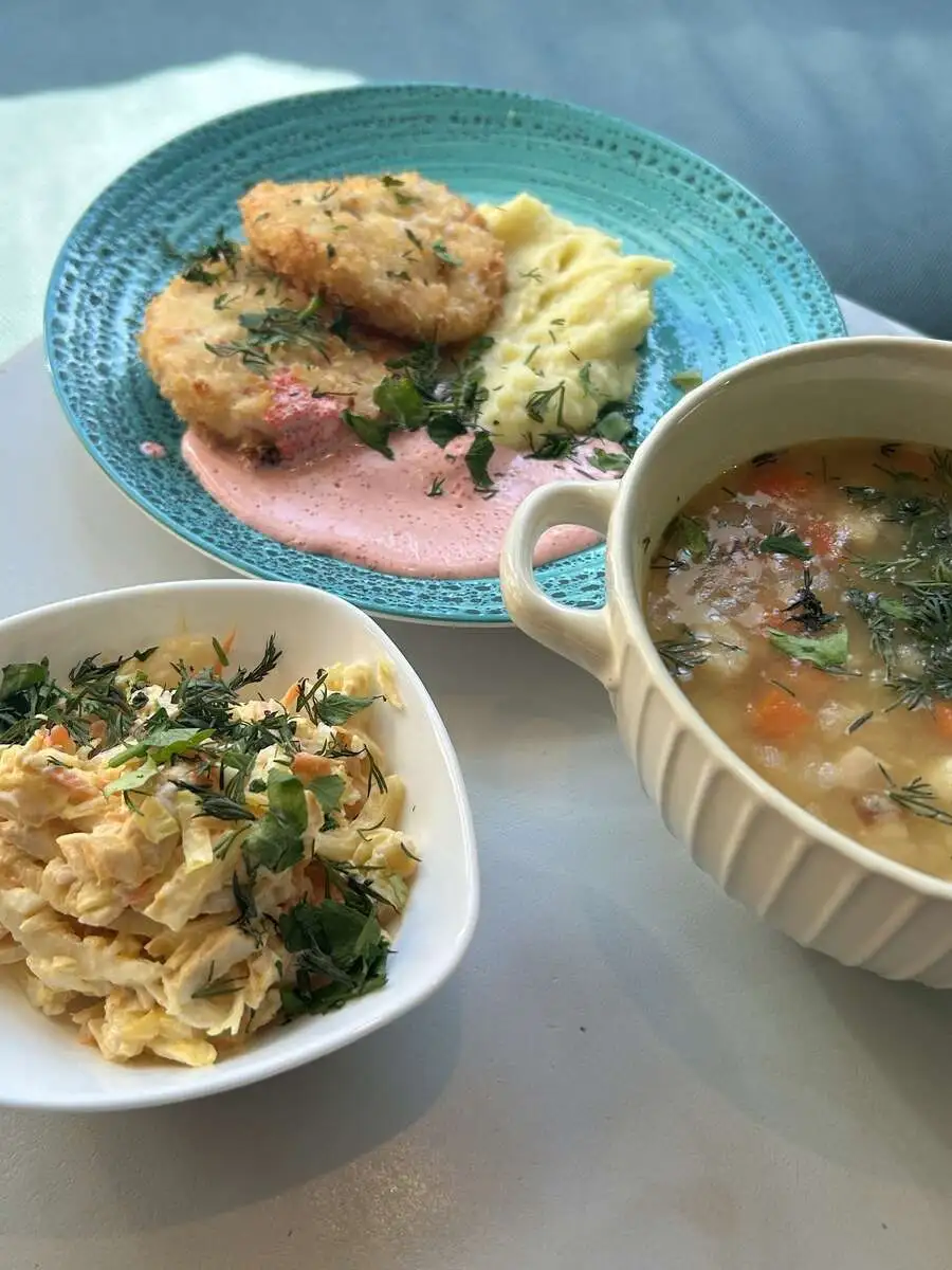 Бизнес ланч из трех блюд с 12:00 до 16:00