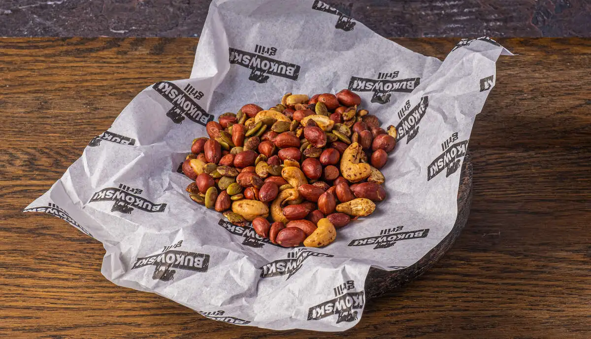 Соленые орешки