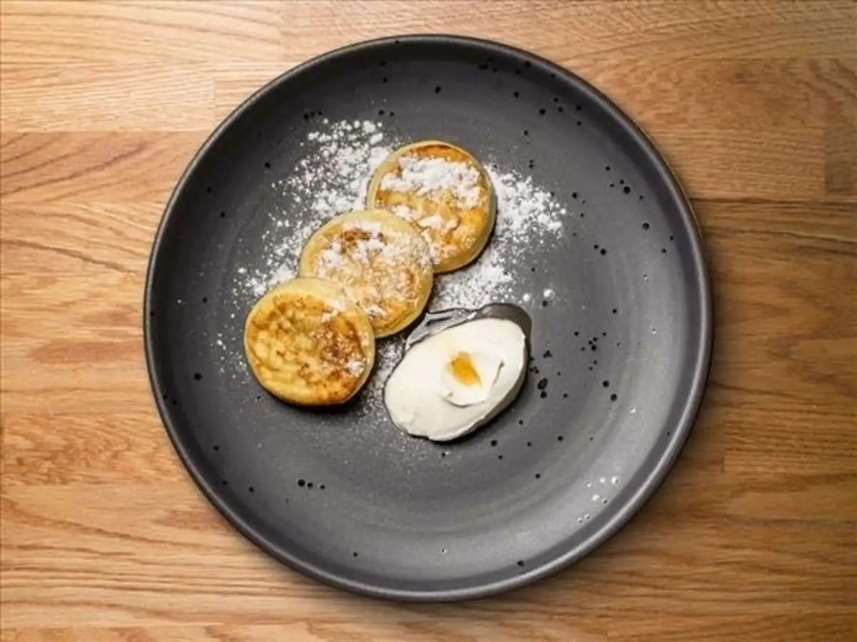 Сырники со сметаной 