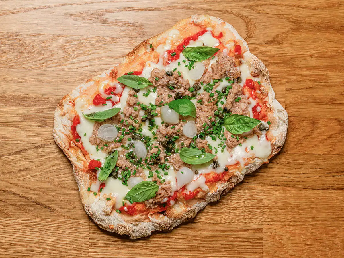 Пицца РИМСКАЯ  с тунцом