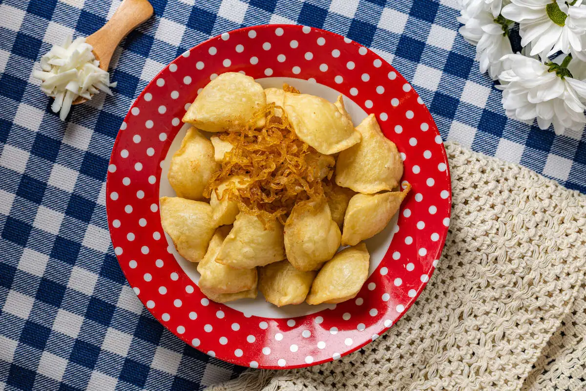 Жареные вареники с картофелем и сыром