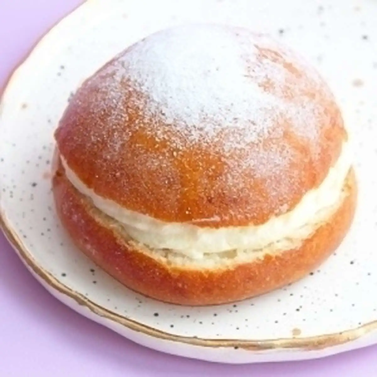 Булочка Патисьер