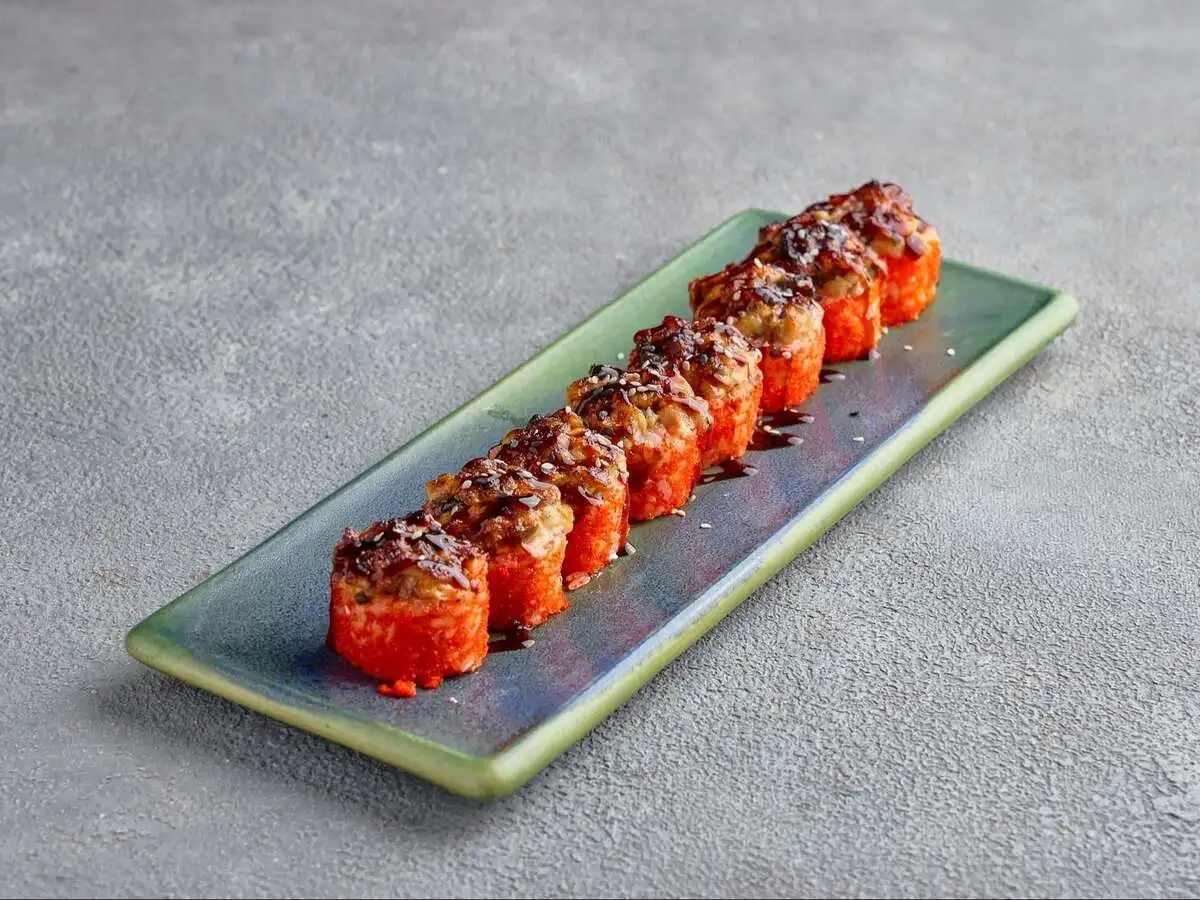 Запеченный ролл с угрем