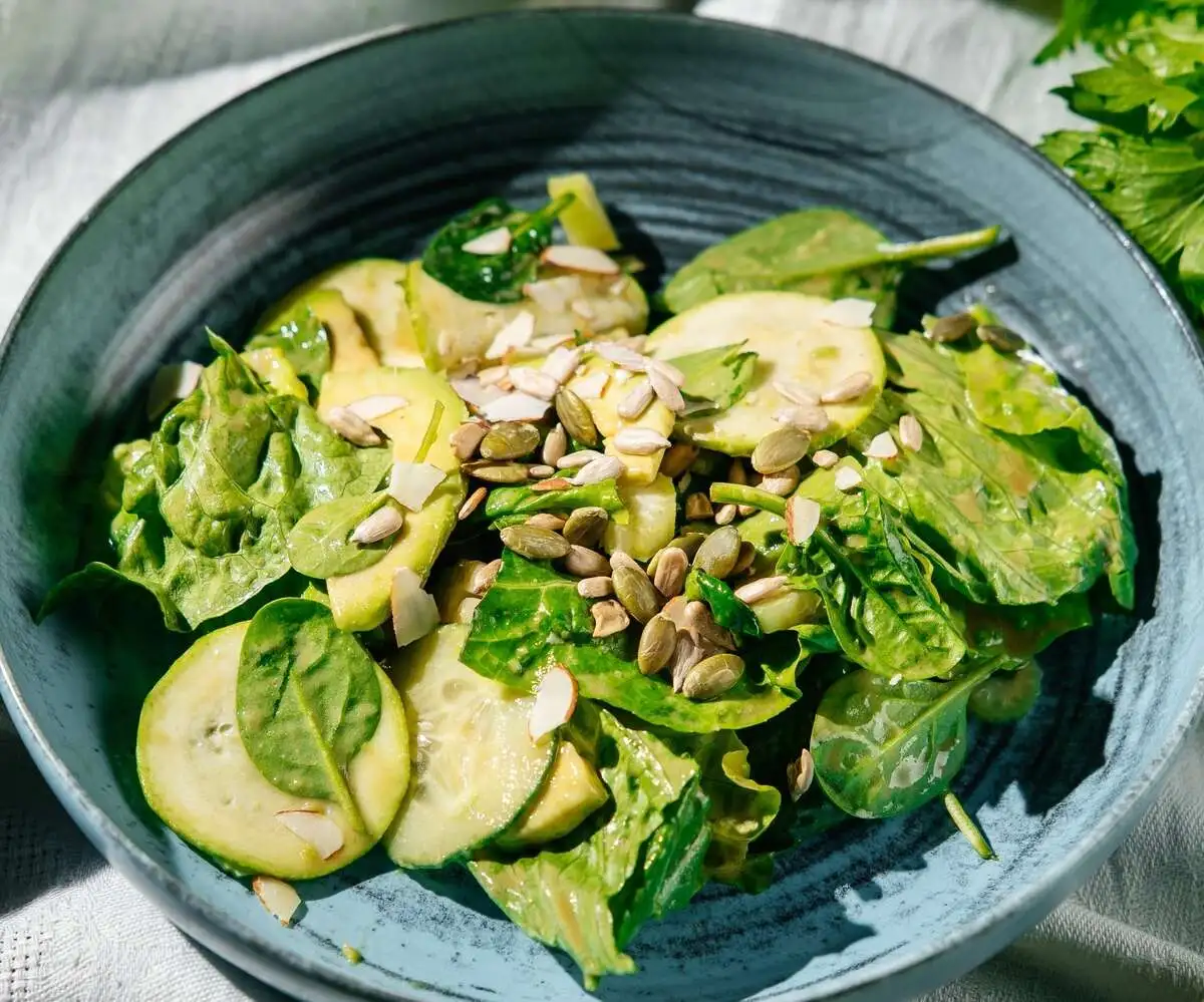 Зеленый салат 