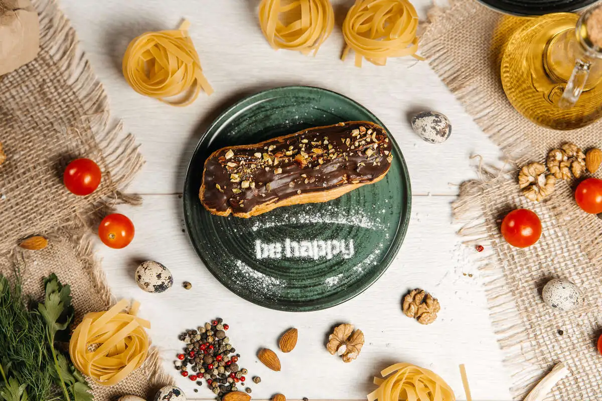 Эклер фисташковый new