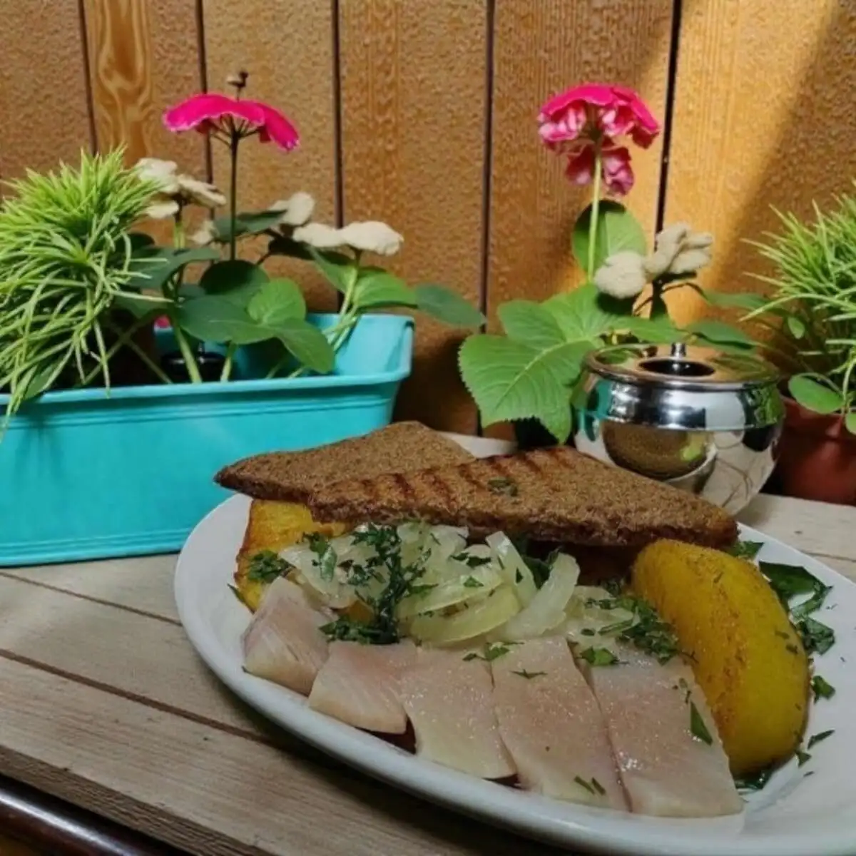 Балтийская сельдь с бейби картофелем