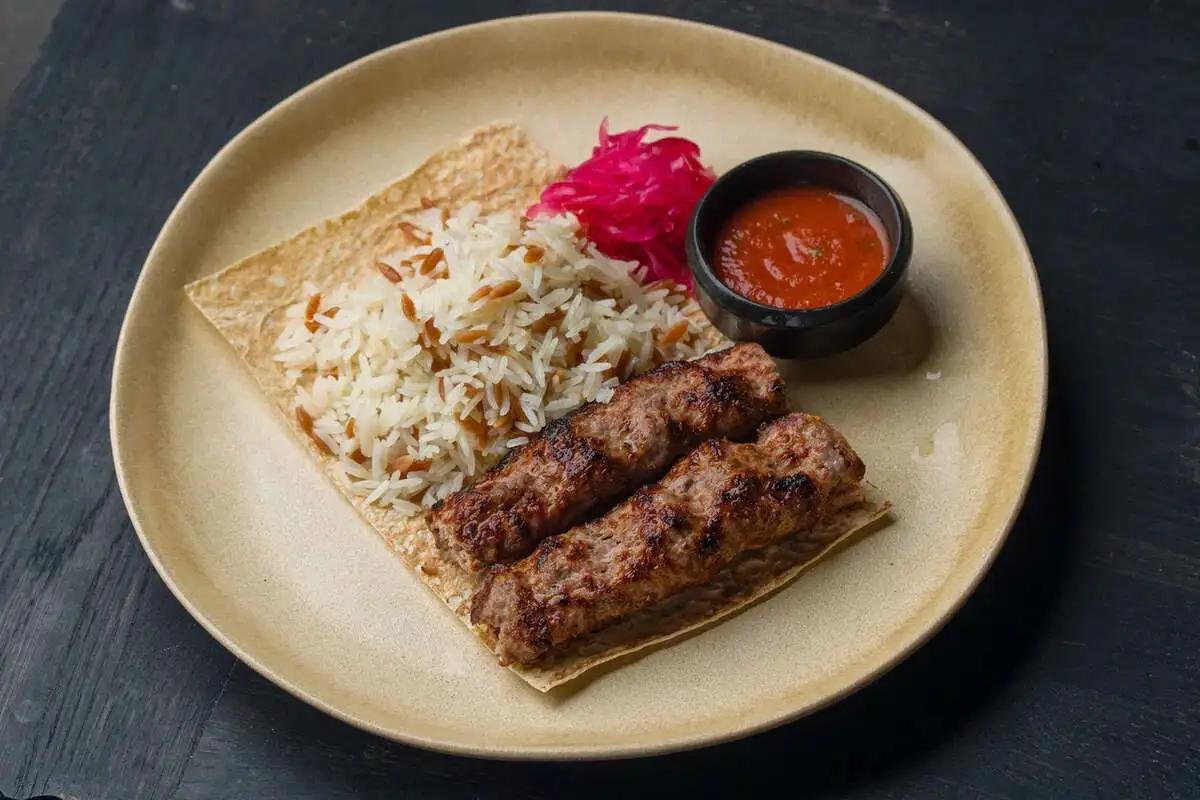 Люля- кебаб из баранины, рис по-турецки 