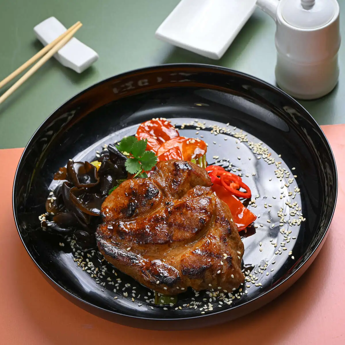 Стейк из свинины под соусом терияки