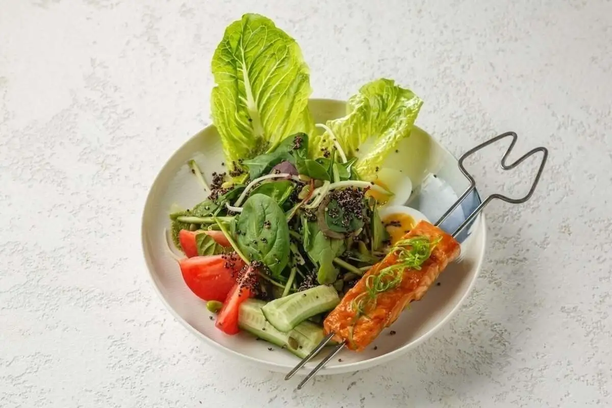 Салат фитнес с лососем