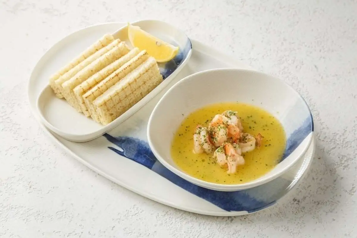 Креветки в чесночном соусе