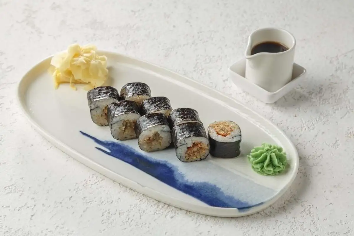 Ролл с угрем