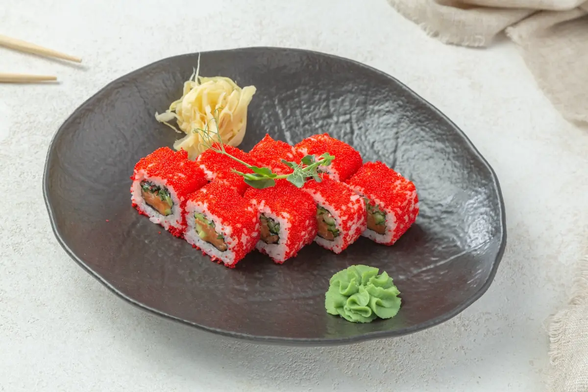 Калифорния с лососем ролл