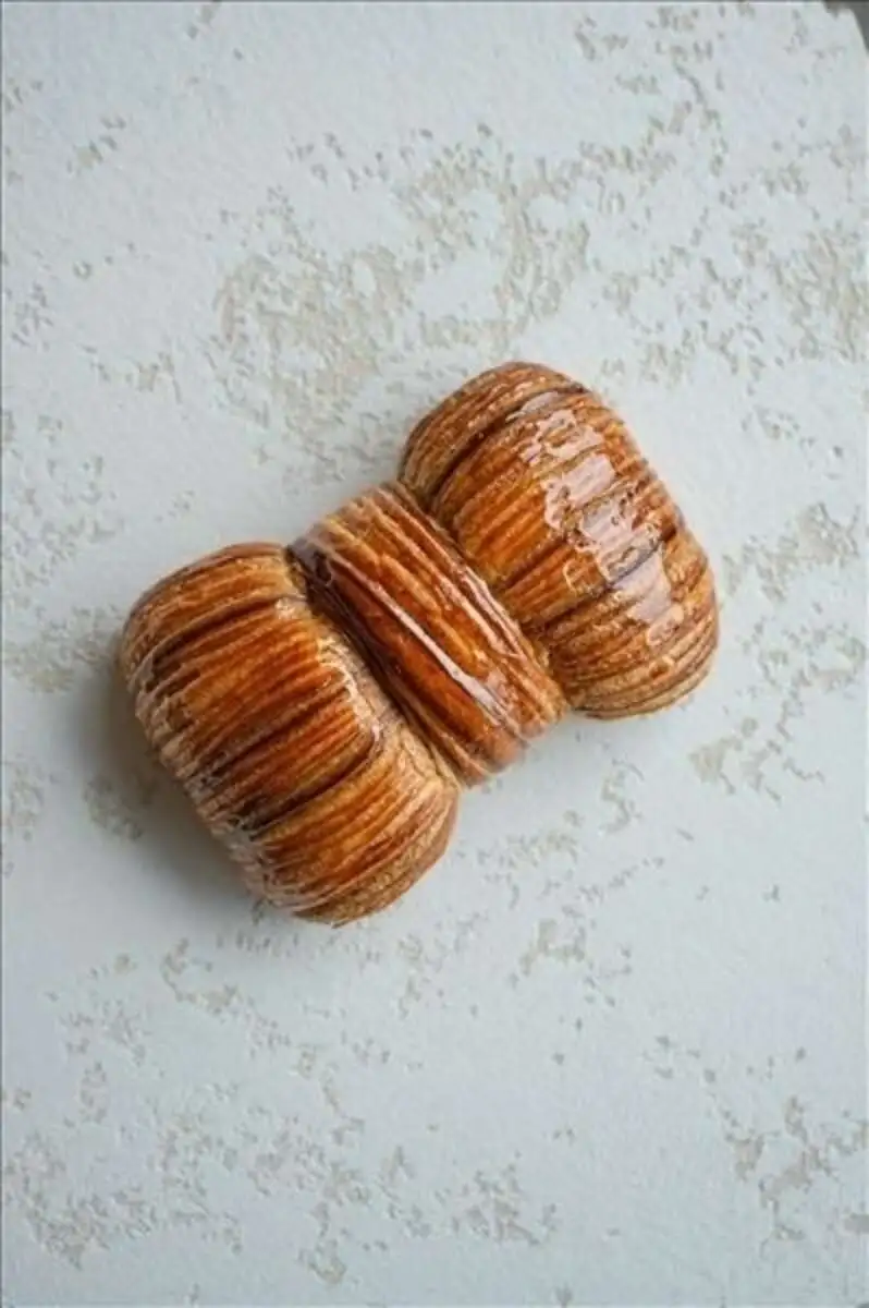 Слойка бантик