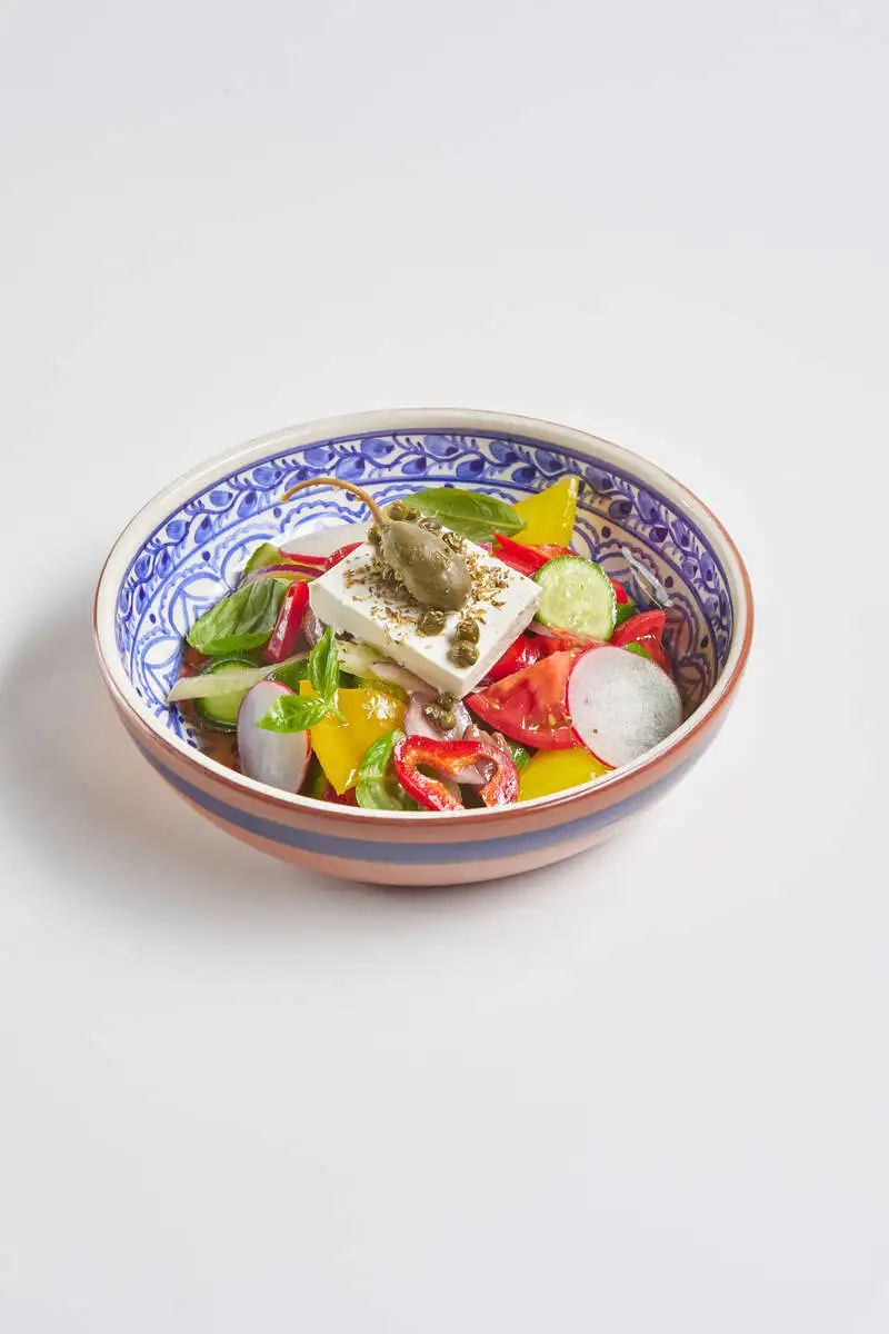 Греческий салат с гаспачо