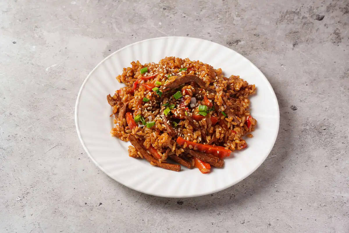 Острая говядина с рисом