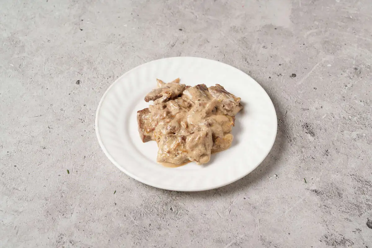 Печень в сливочном соусе