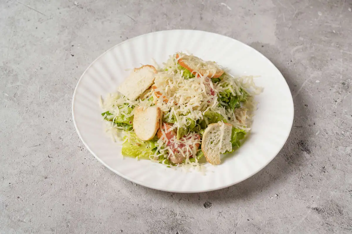 Цезарь с курицей