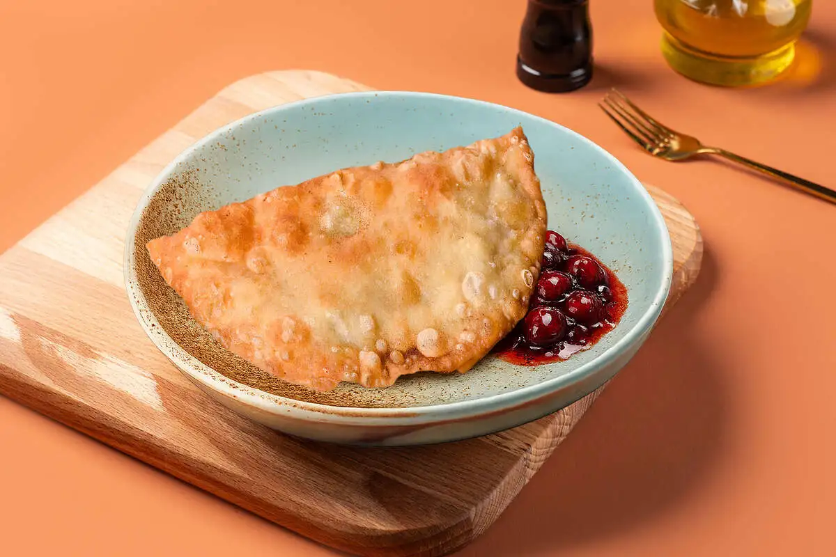 Чебурек с вишней