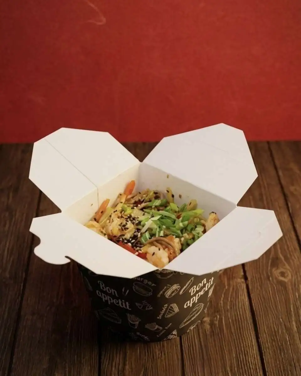 Лапша с креветками в остром соусе