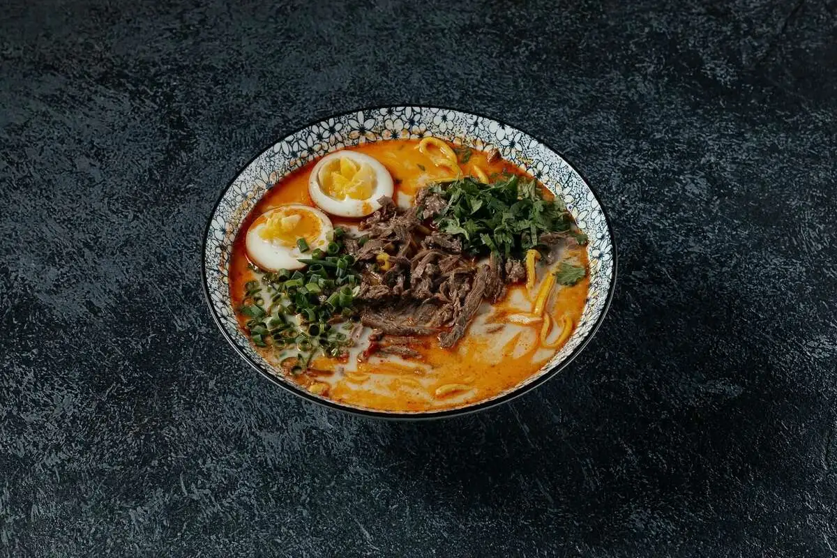 Ореховый рамен с говядиной