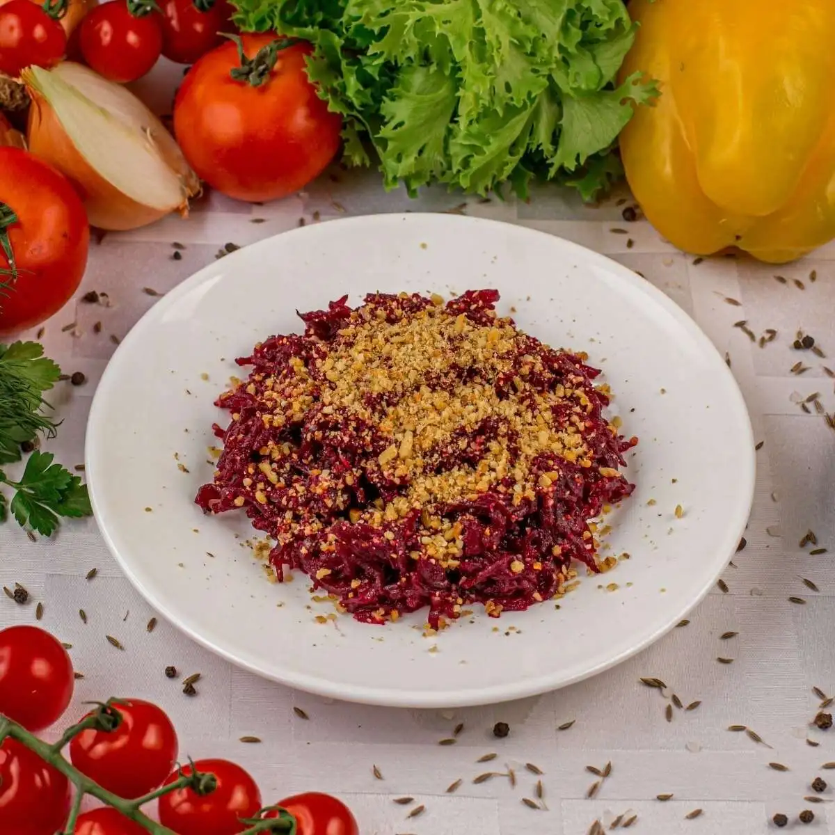 Салат из свеклы с грец.орехом