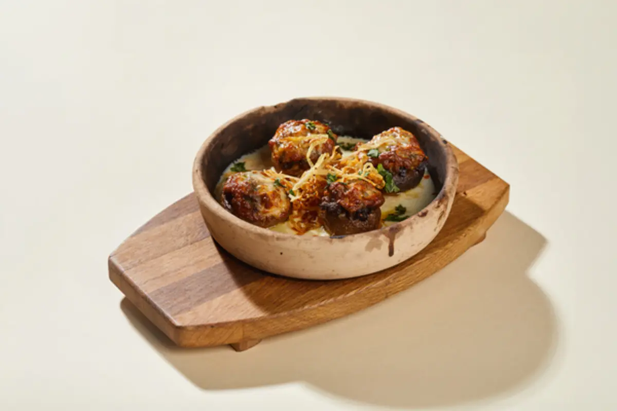 Шампиньоны с языком на кецы