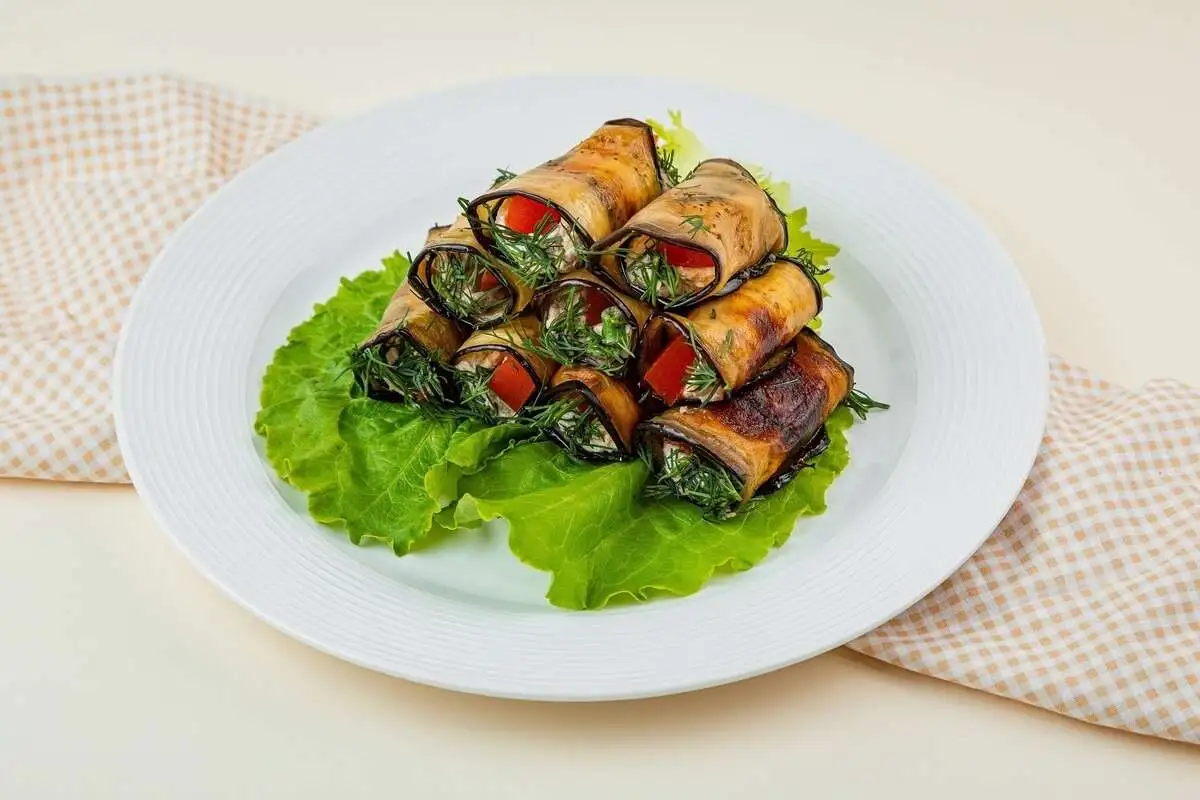 Рулет из баклажанов