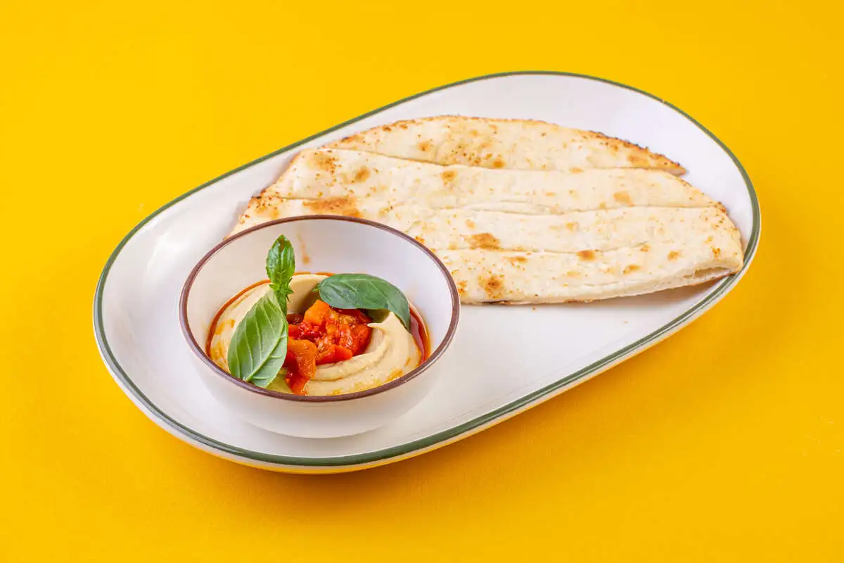 Хумус с пеперонатой