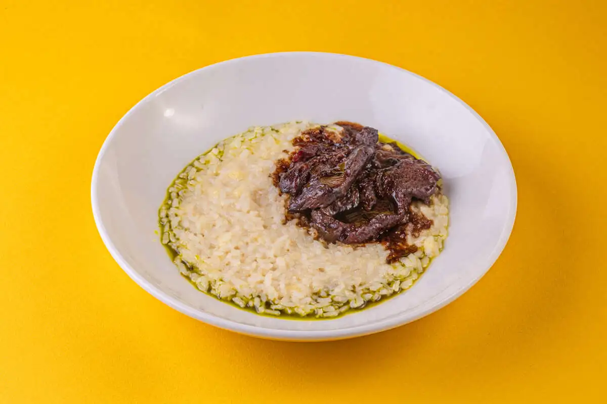 Ризотто с телячьими щечками