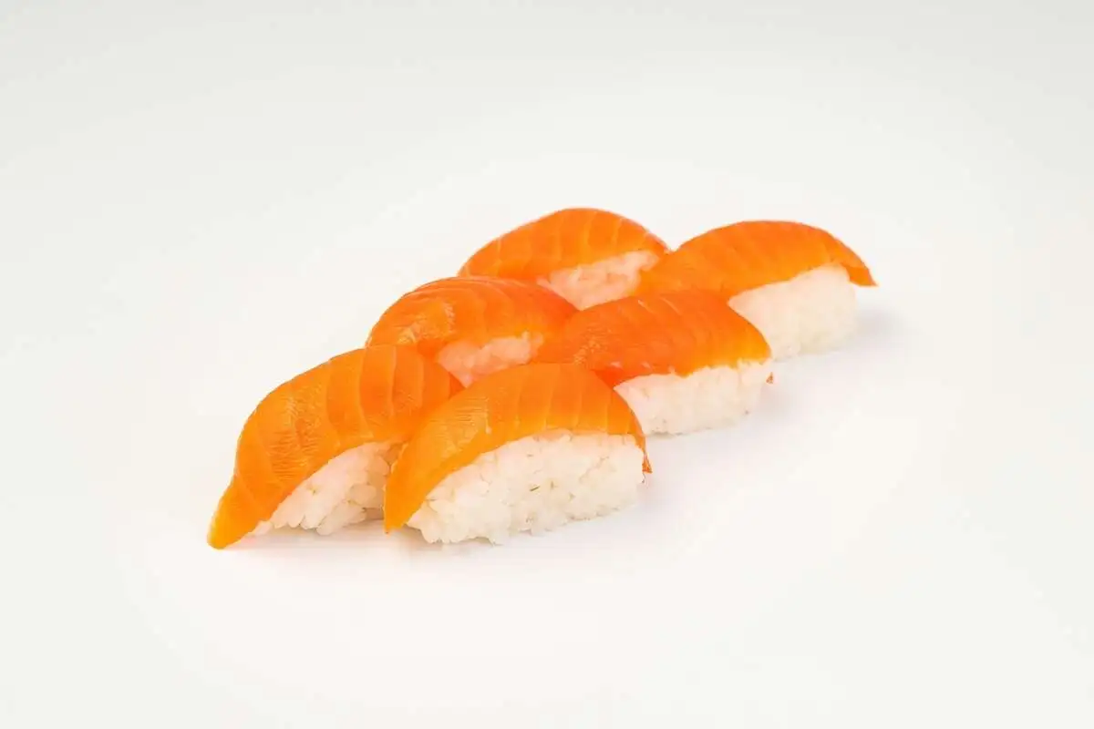 Набор суши с лососем №6