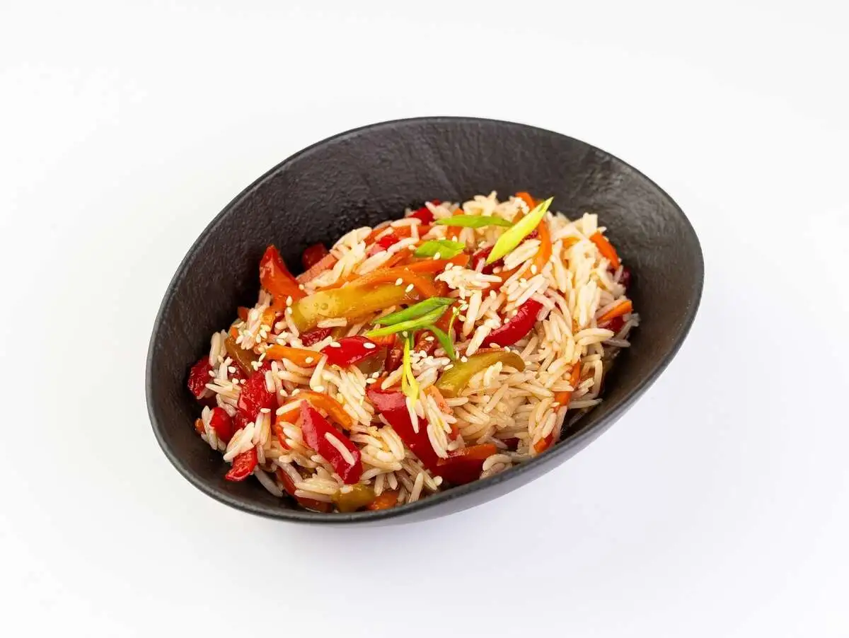 Рис с овощами в перечном соусе