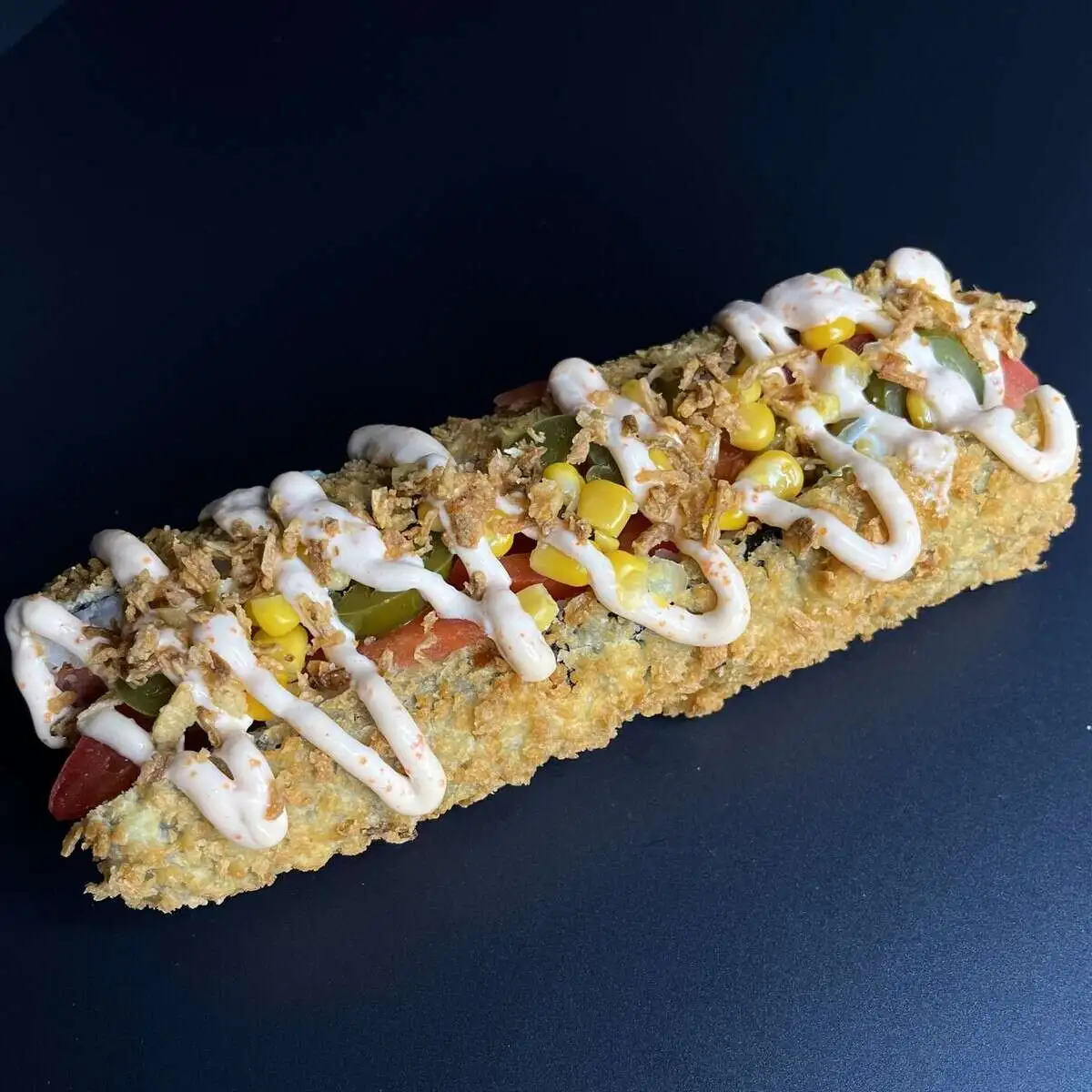 Хот-ролл с беконом и перцем халапеньо