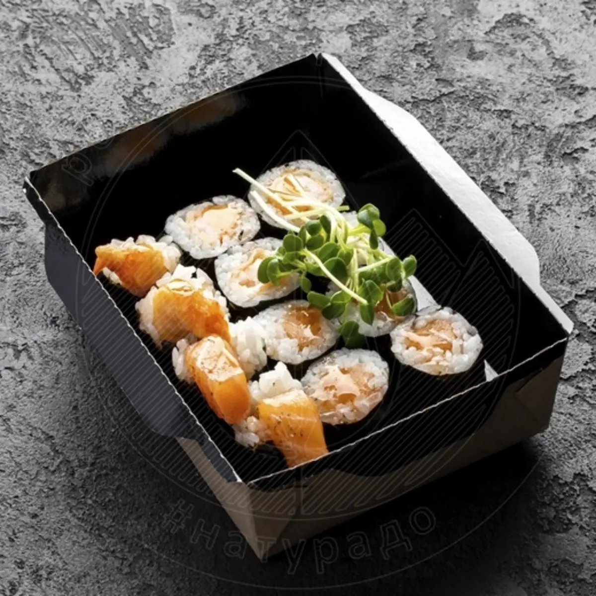 Хосо-маки слабосоленый лосось