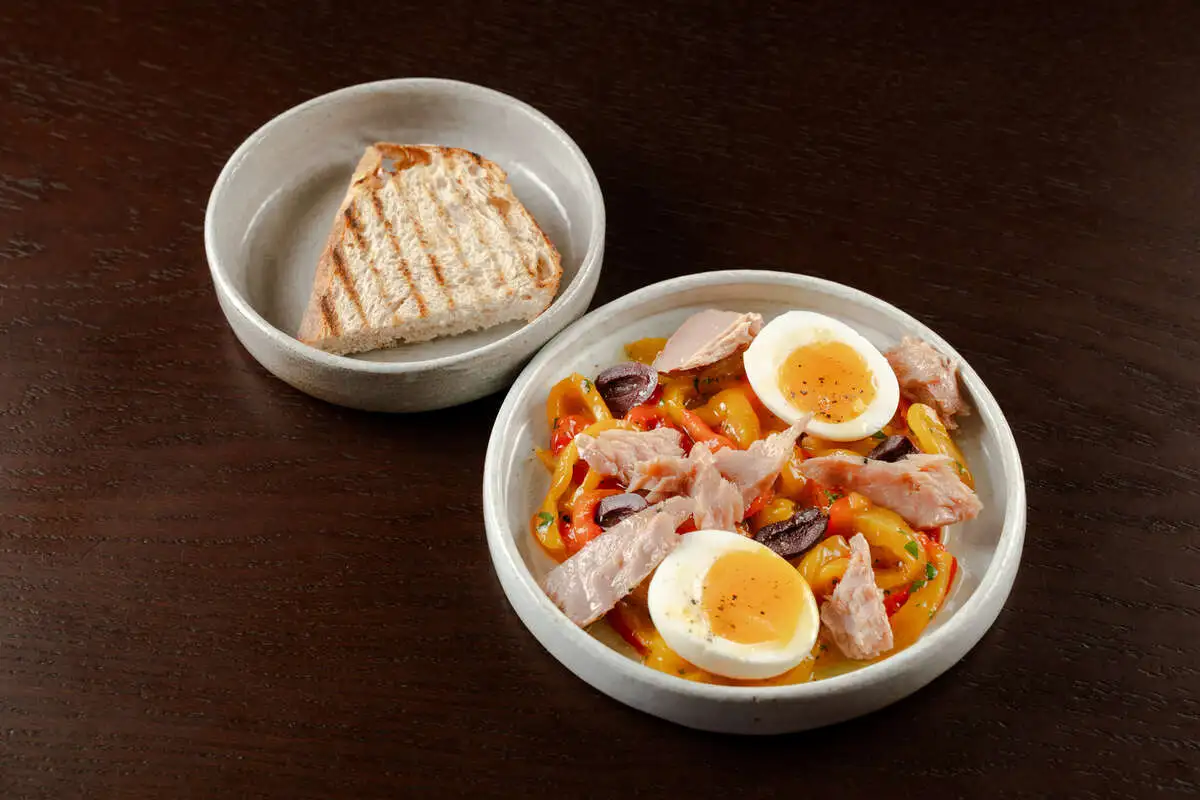 Перец по-калабрийски с тунцом