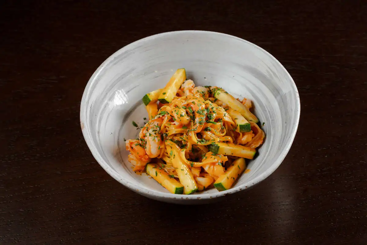 Тальолини с цукини и креветками