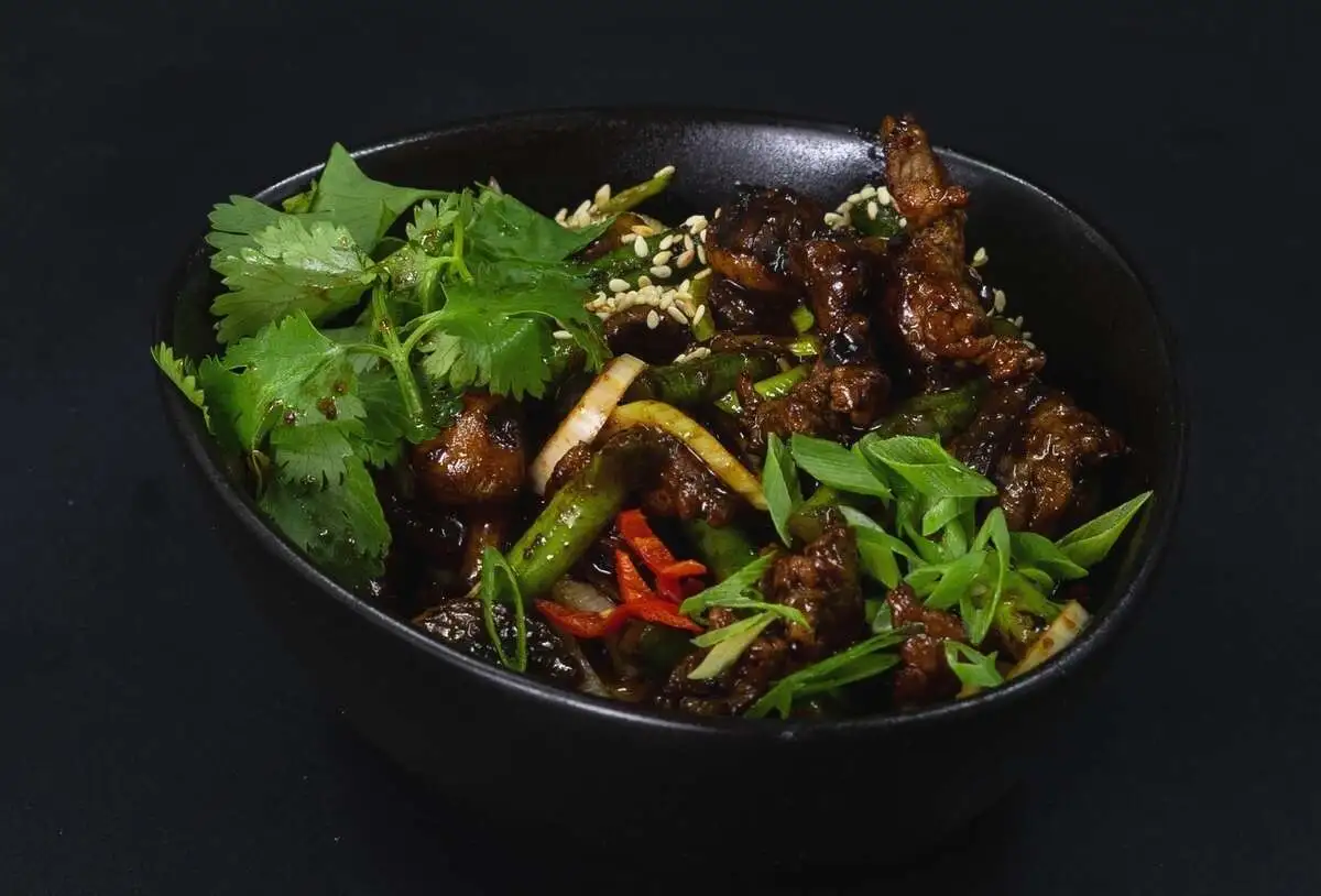 ГОВЯДИНА С ОВОЩАМИ