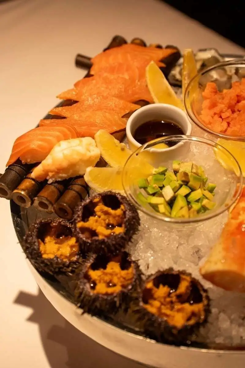 КОРОЛЕВСКОЕ ПЛАТО МОРЕПРОДУКТОВ